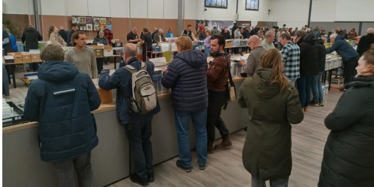 Platenbeurs in H2O